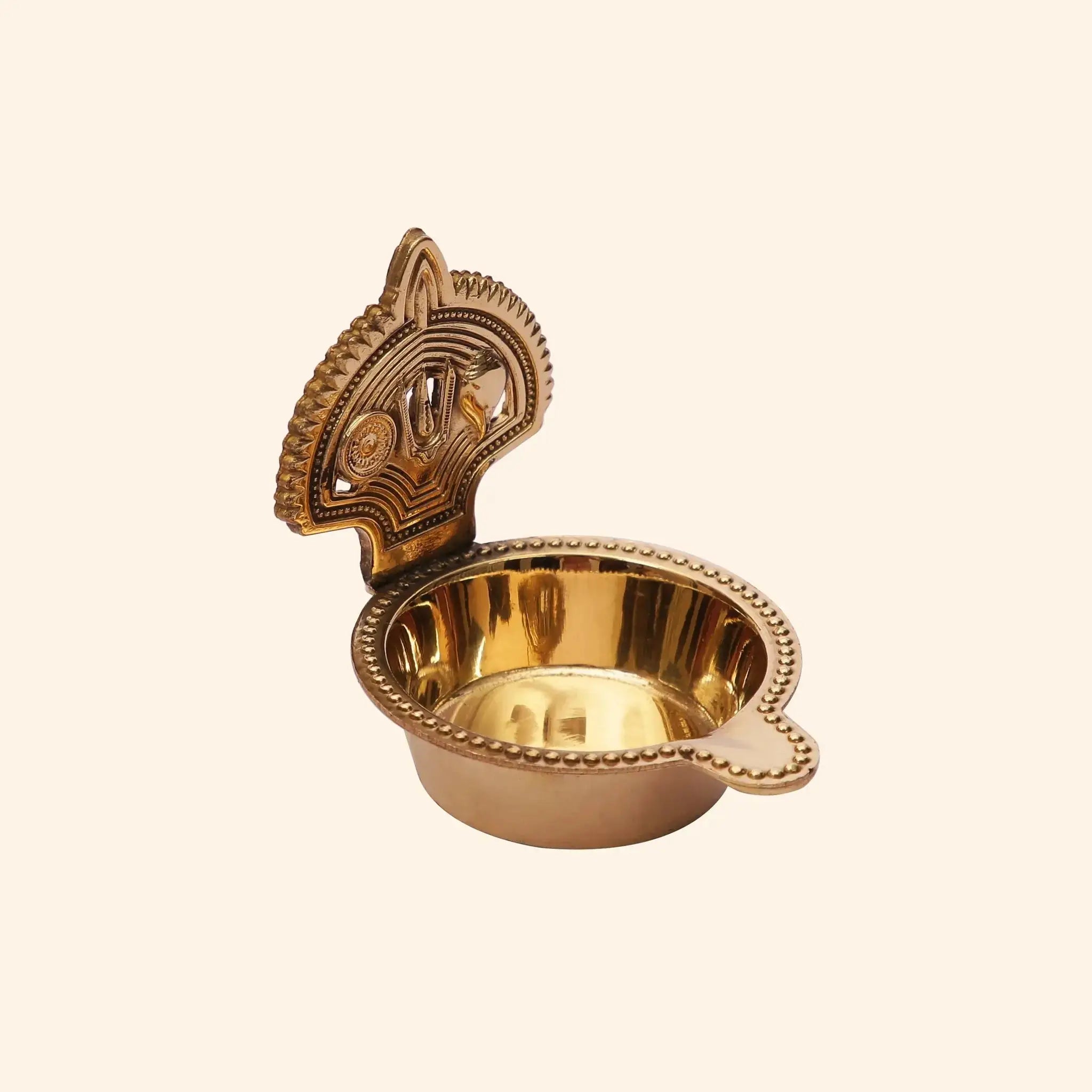 Kamakshi Diya with Vishnu Tilak