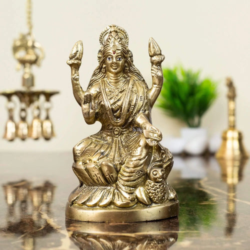 Grand Brass Goddess Lakshmi Statue | For Diwali Puja & Abundance - Pillow Fights